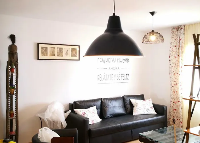 Zambra. Luminoso Y Coqueto Apartamento En Chiclana