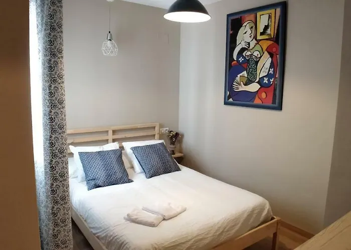 Zambra. Luminoso Y Coqueto Apartamento En Chiclana